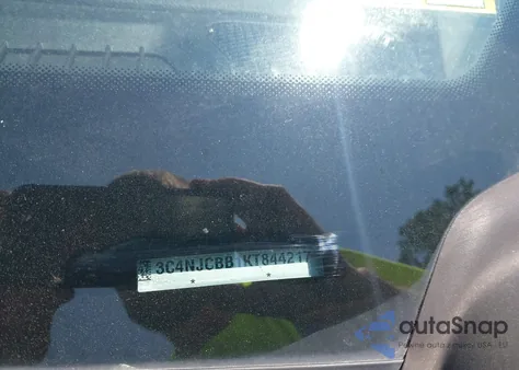 2019 Jeep Compass Altitude Fwd from USA, damaged, VIN 3C4NJCBB1KT844217